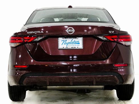 Used 2022 Nissan Sentra SV image 7
