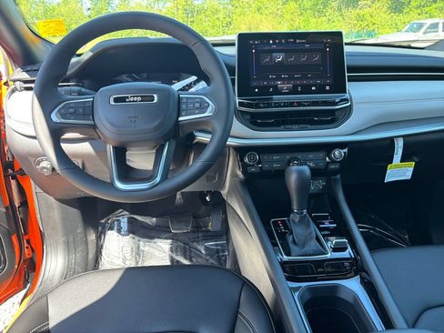 New 2026 Jeep Compass Limited AWD/4WD image 28