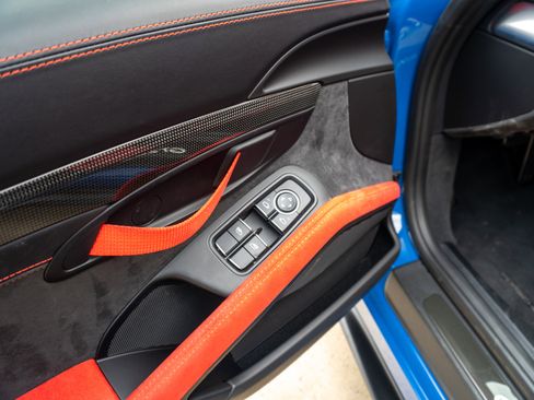 Used 2018 Porsche 911 GT2 RS image 10