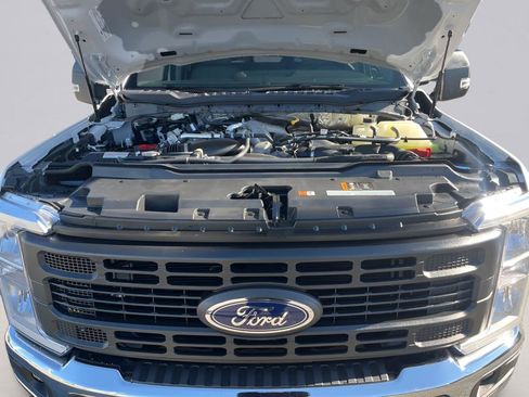 New 2026 Ford F350 XL w/ XL Chrome Package RWD image 25