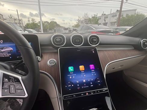 Used 2025 Mercedes-Benz C 300 Sedan image 15