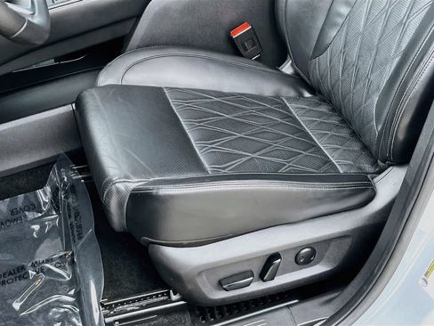 Used 2023 Nissan Rogue Platinum w/ Platinum Premium Package FWD image 13