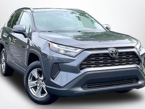 Used 2024 Toyota RAV4 XLE AWD/4WD image 1