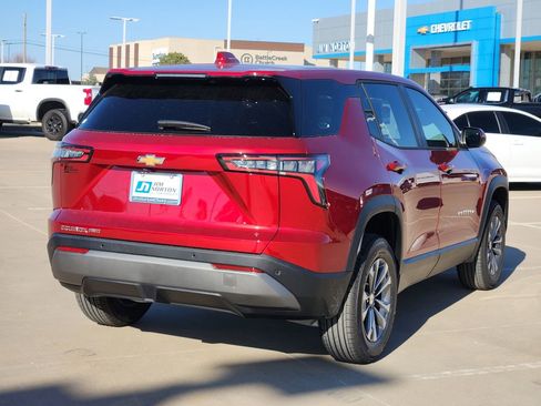 New 2026 Chevrolet Equinox LT image 4