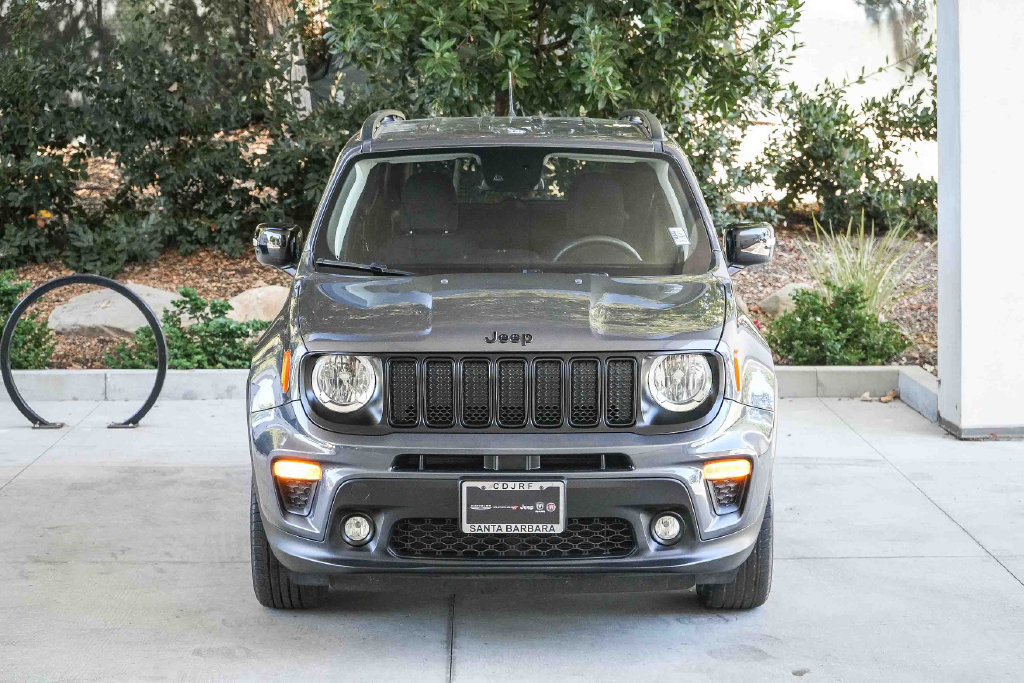 Used 2023 Jeep Renegade Altitude AWD/4WD image 2