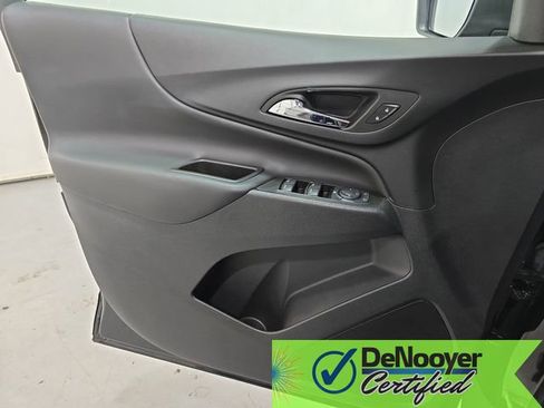 Used 2022 Chevrolet Equinox LT w/ LPO, Floor Liner Package image 25