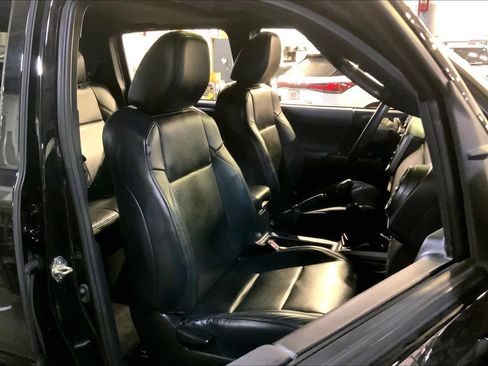 Used 2020 Toyota Tacoma TRD Sport image 8