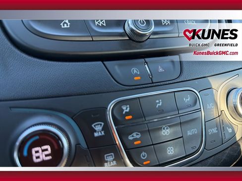 Used 2024 Chevrolet Malibu LT FWD image 32