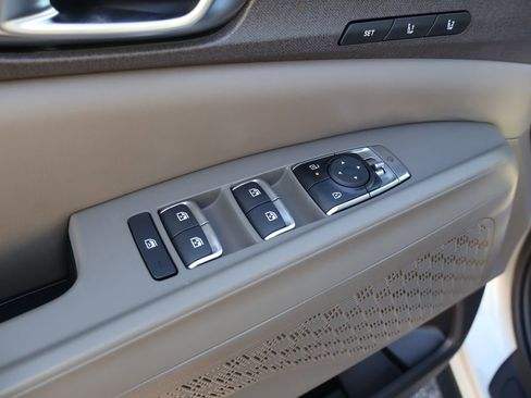 New 2026 Kia Carnival EX image 19