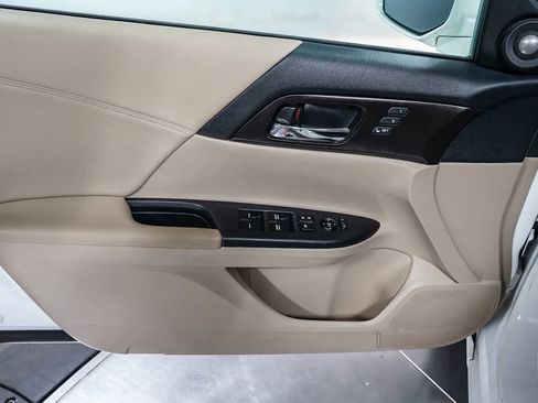 Used 2014 Honda Accord EX-L image 22