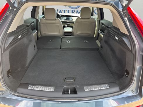 Used 2019 Cadillac XT4 Premium Luxury w/ Cold Weather Package FWD image 46