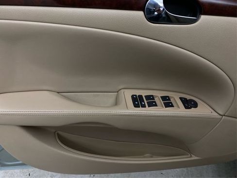 Used 2006 Buick Lucerne CXL w/ Driver Confidence Package FWD image 24