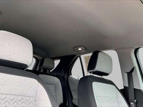 Used 2023 Chevrolet Equinox LS w/ LS Convenience Package FWD image 7