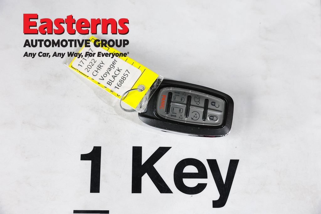 Used 2022 Chrysler Voyager LX FWD image 25