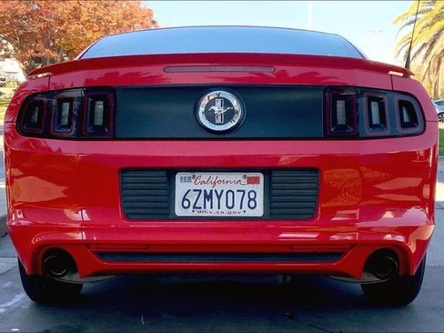 Used 2014 Ford Mustang Premium w/ Comfort Package image 4