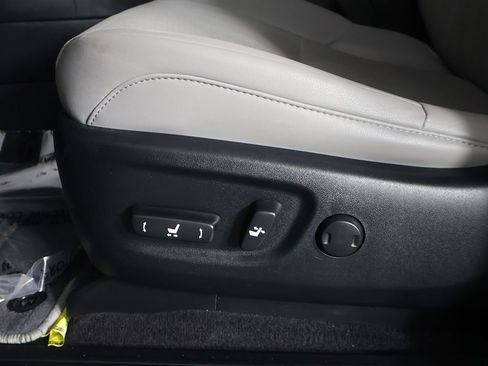 Used 2023 Lexus GX 460 w/ Black Line Special Edition AWD/4WD image 33