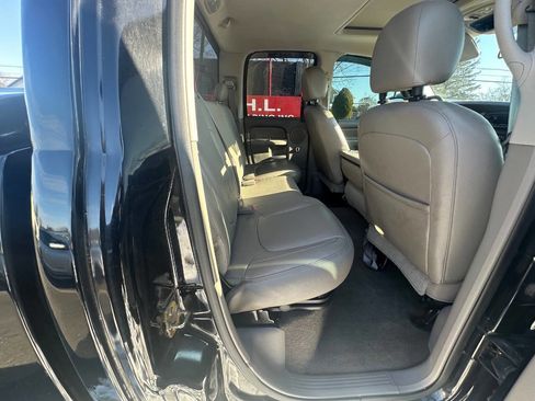 Used 2005 Dodge Ram 1500 Truck SLT image 11
