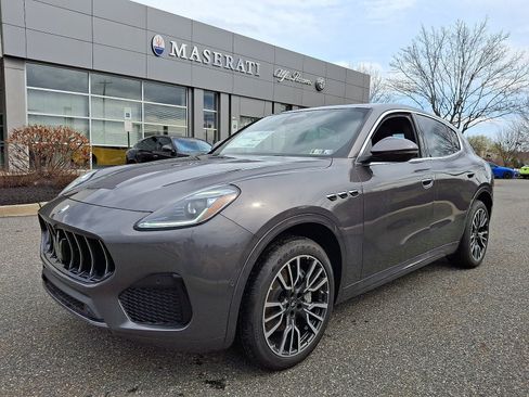 Used 2025 Maserati Grecale Modena AWD/4WD image 1