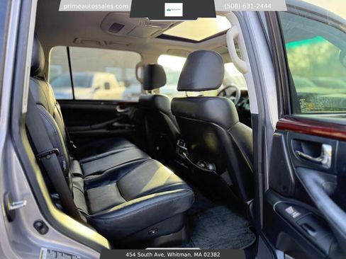 Used 2011 Lexus LX 570 4WD w/ Luxury Pkg image 33