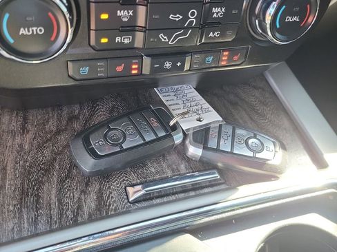 Used 2019 Ford F350 Lariat w/ Lariat Ultimate Package image 14