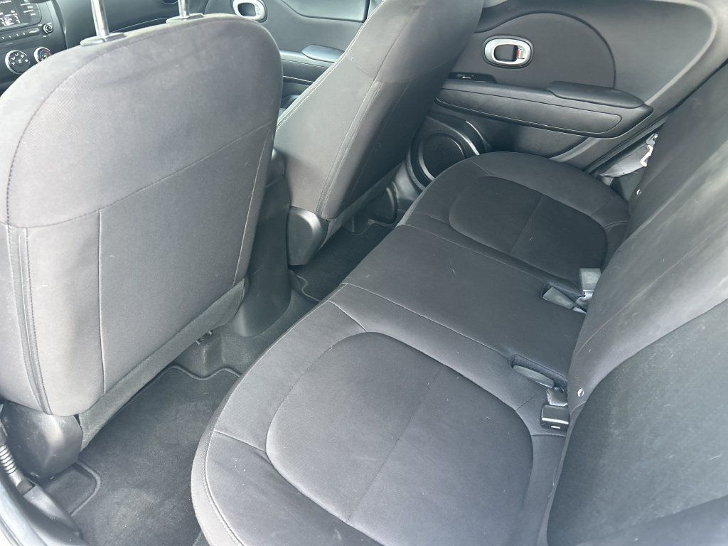 Used 2018 Kia Soul FWD image 29