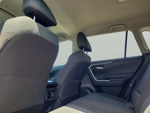 Used 2024 Toyota RAV4 XLE FWD image 5