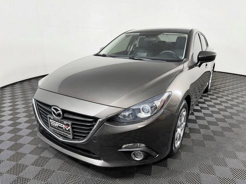 Used 2016 MAZDA MAZDA3 i Sport image 3