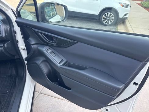 Used 2021 Subaru Crosstrek 2.0i Premium w/ Moonroof Package AWD/4WD image 15