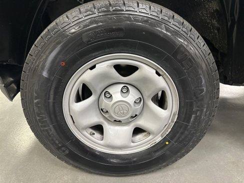 Certified 2023 Toyota Tacoma SR image 28