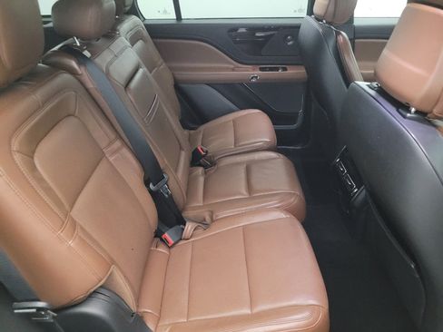 Used 2020 Lincoln Aviator Reserve w/ Equipment Group 201A image 19