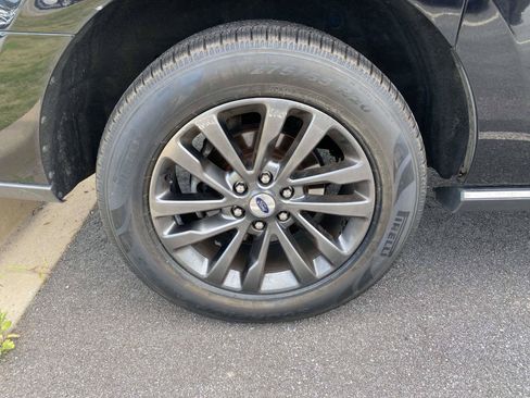 Used 2021 Ford Expedition Max Limited RWD image 9