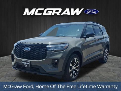 New 2026 Ford Explorer ST-Line RWD image 1