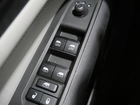 Used 2025 Jeep Compass Limited image 12