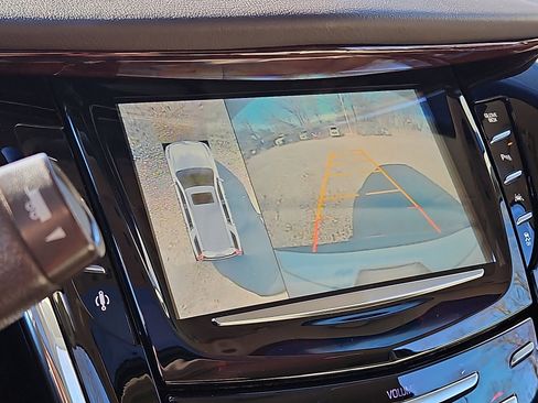 Used 2016 Cadillac Escalade ESV Luxury image 19