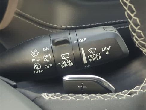 New 2025 Jeep Grand Cherokee Limited image 25