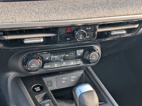 New 2026 Nissan Kicks SV w/ SV Premium Package FWD image 16