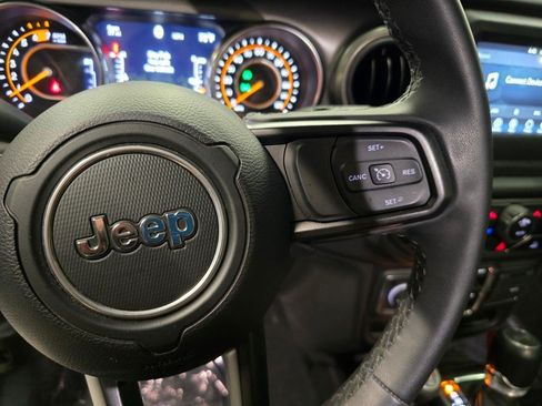 Used 2023 Jeep Wrangler Unlimited Sport AWD/4WD image 19