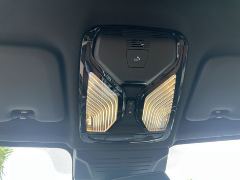 Used 2025 BMW X5 xDrive40i AWD/4WD image 39