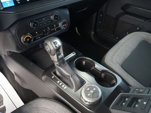 Used 2025 Ford Bronco 4-Door AWD/4WD image 28