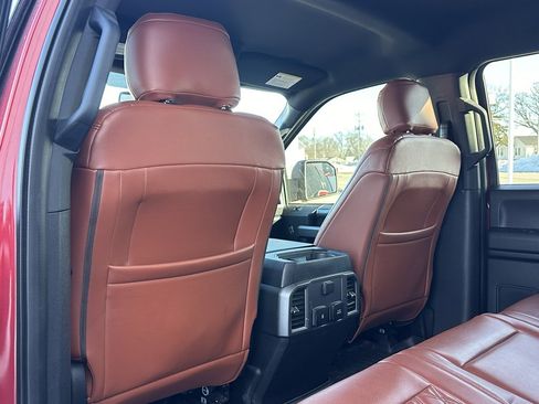 Used 2018 Ford F150 XLT w/ Equipment Group 302A Luxury image 11