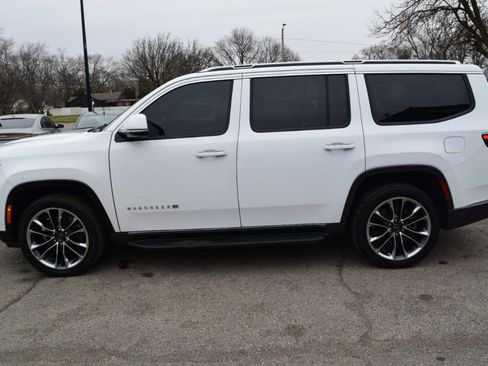 Used 2022 Jeep Wagoneer Series II w/ Premium Group I image 10