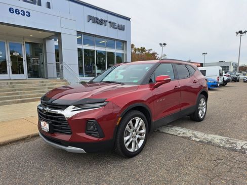 Used 2019 Chevrolet Blazer LT w/ Sun and Wheels Package image 2