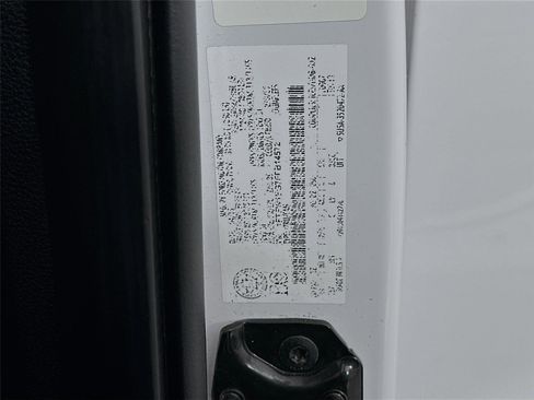 Used 2015 Ford F150 XLT w/ XTR Package image 30