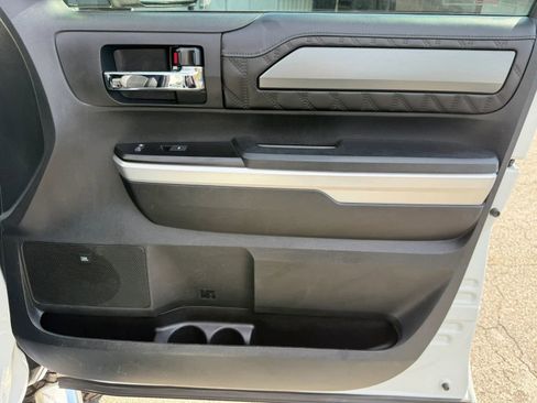 Used 2017 Toyota Tundra Platinum image 24