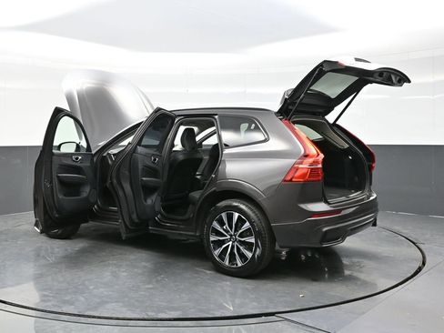Used 2025 Volvo XC60 B5 Plus w/ Climate Package AWD/4WD image 46