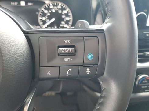 Certified 2024 Nissan Pathfinder SL w/ SL Premium Package FWD image 22