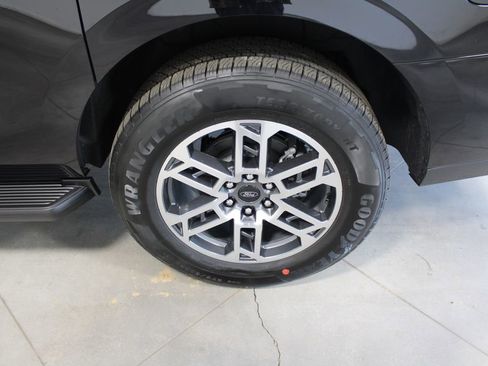 New 2025 Ford Expedition Max Active image 61