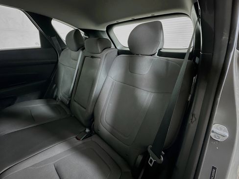 Certified 2025 Hyundai Tucson SE image 22