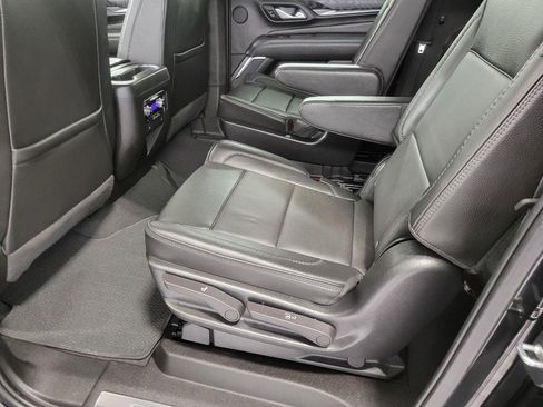 Used 2022 GMC Yukon XL Denali image 21