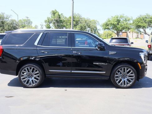 Certified 2026 GMC Yukon Denali Ultimate w/ LPO, Illumination Package image 9